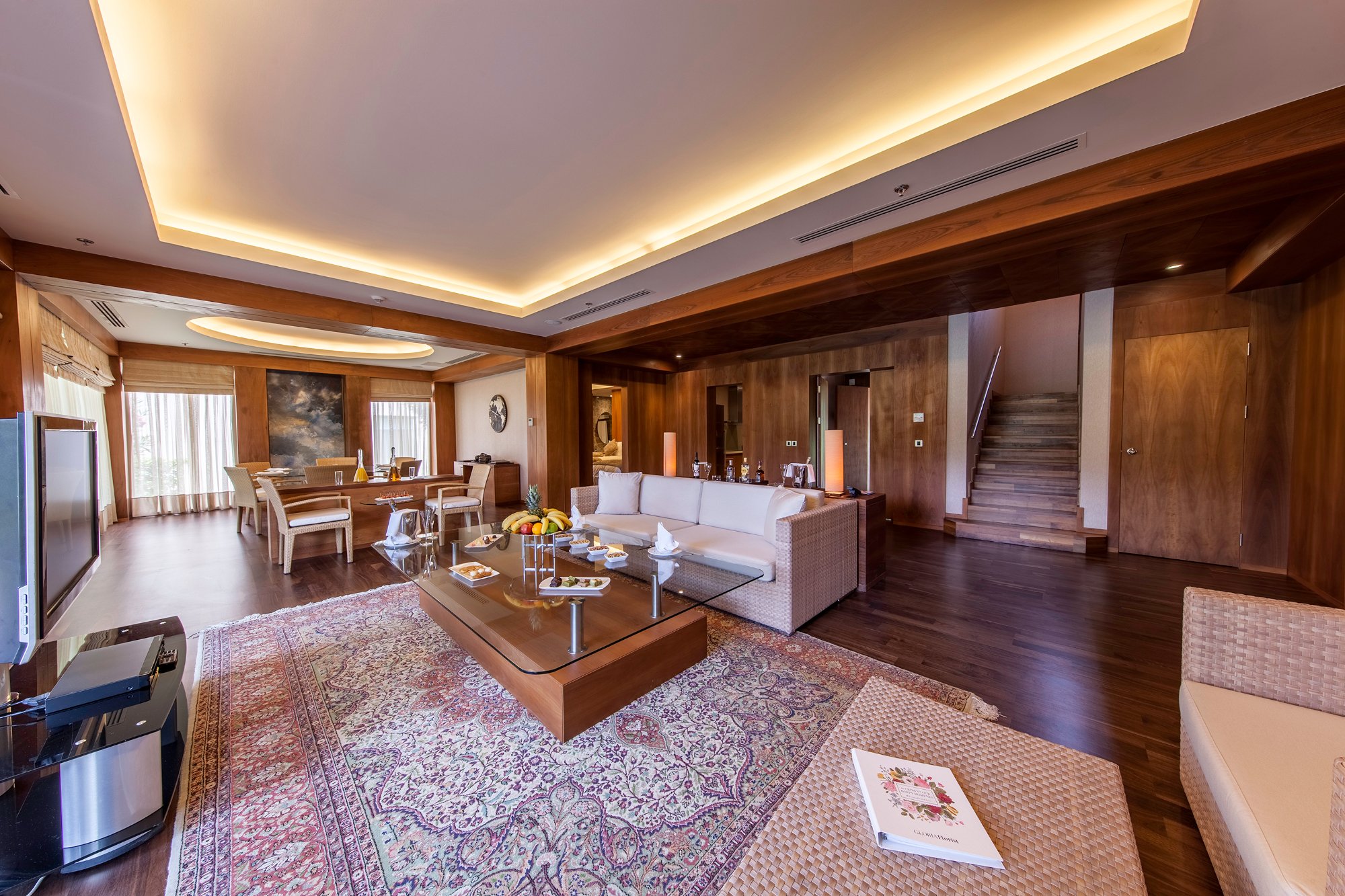 cheap resort hotels to Spend holiday with family