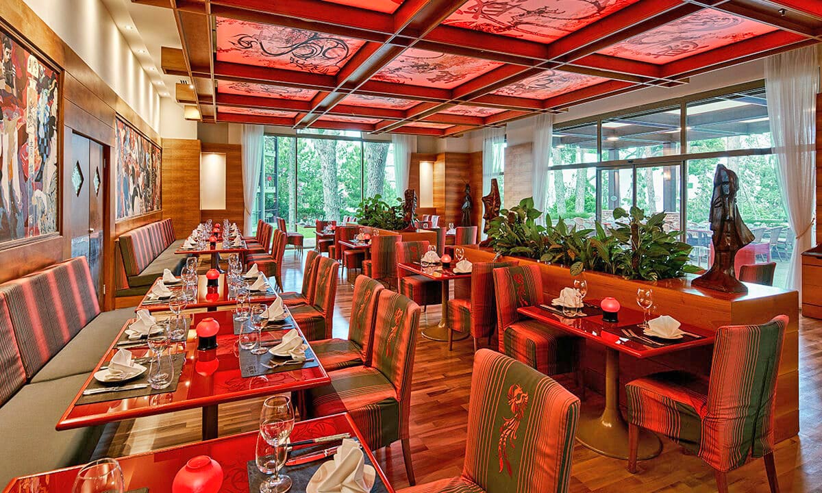 cheap resort hotels to Spend holiday with family