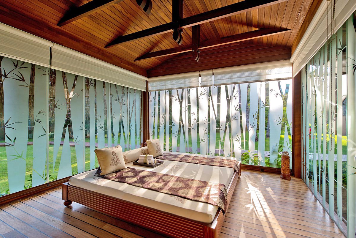 cheap resort hotels to Spend holiday with family