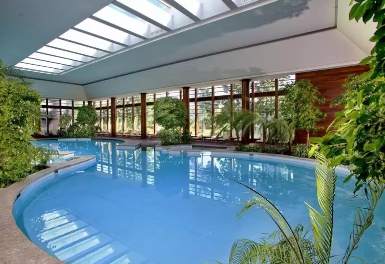 cheap resort hotels to Spend holiday with family