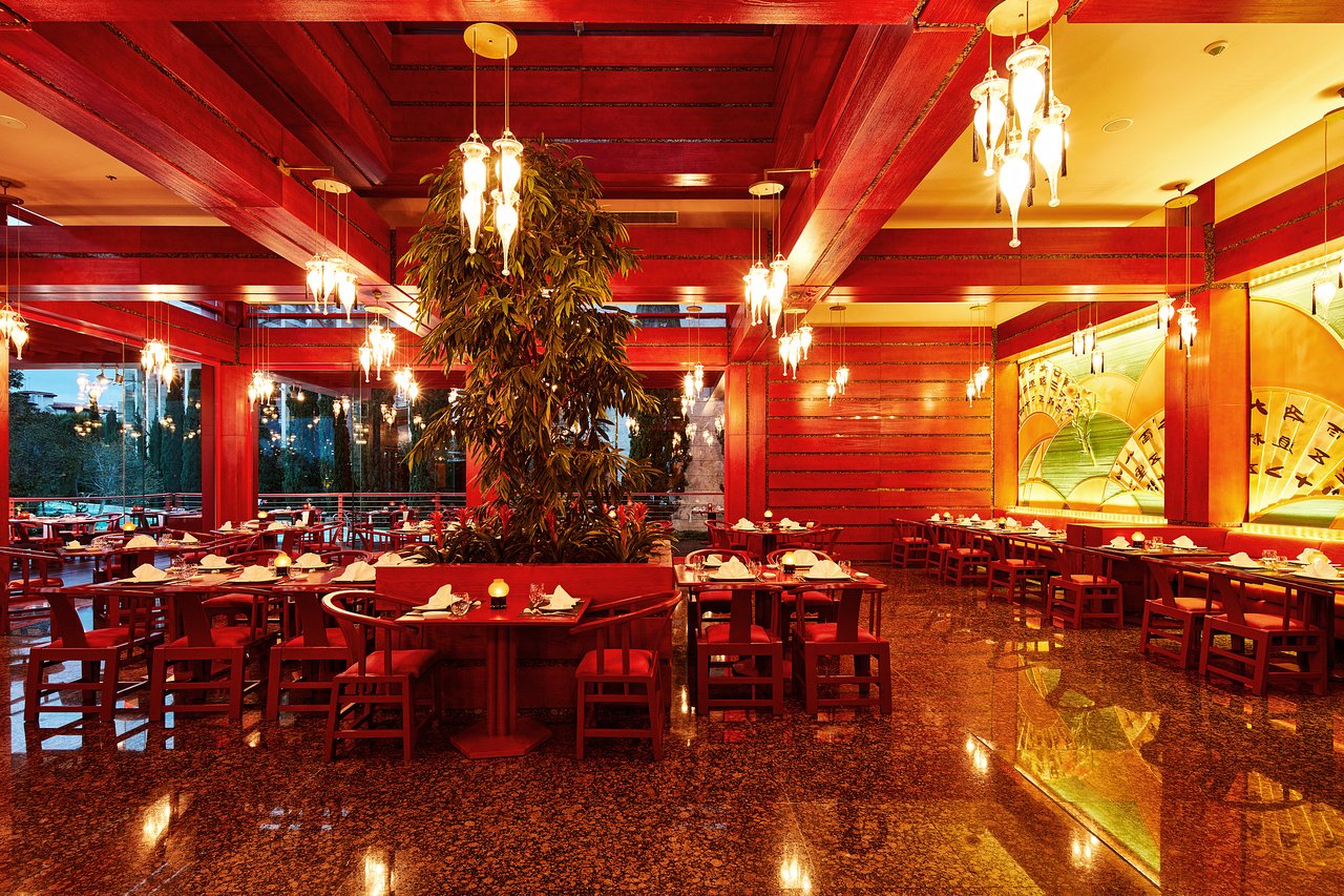 cheap resort hotels to Spend holiday with family