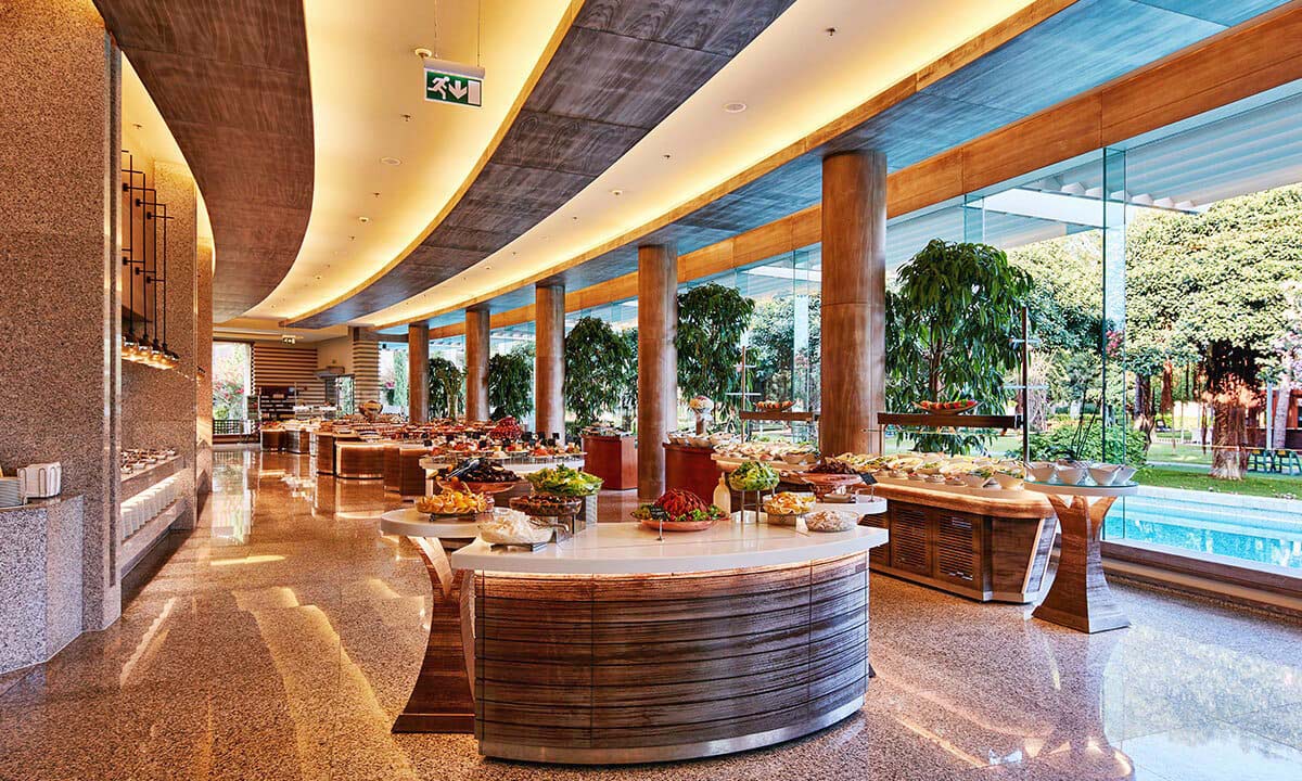 cheap resort hotels to Spend holiday with family