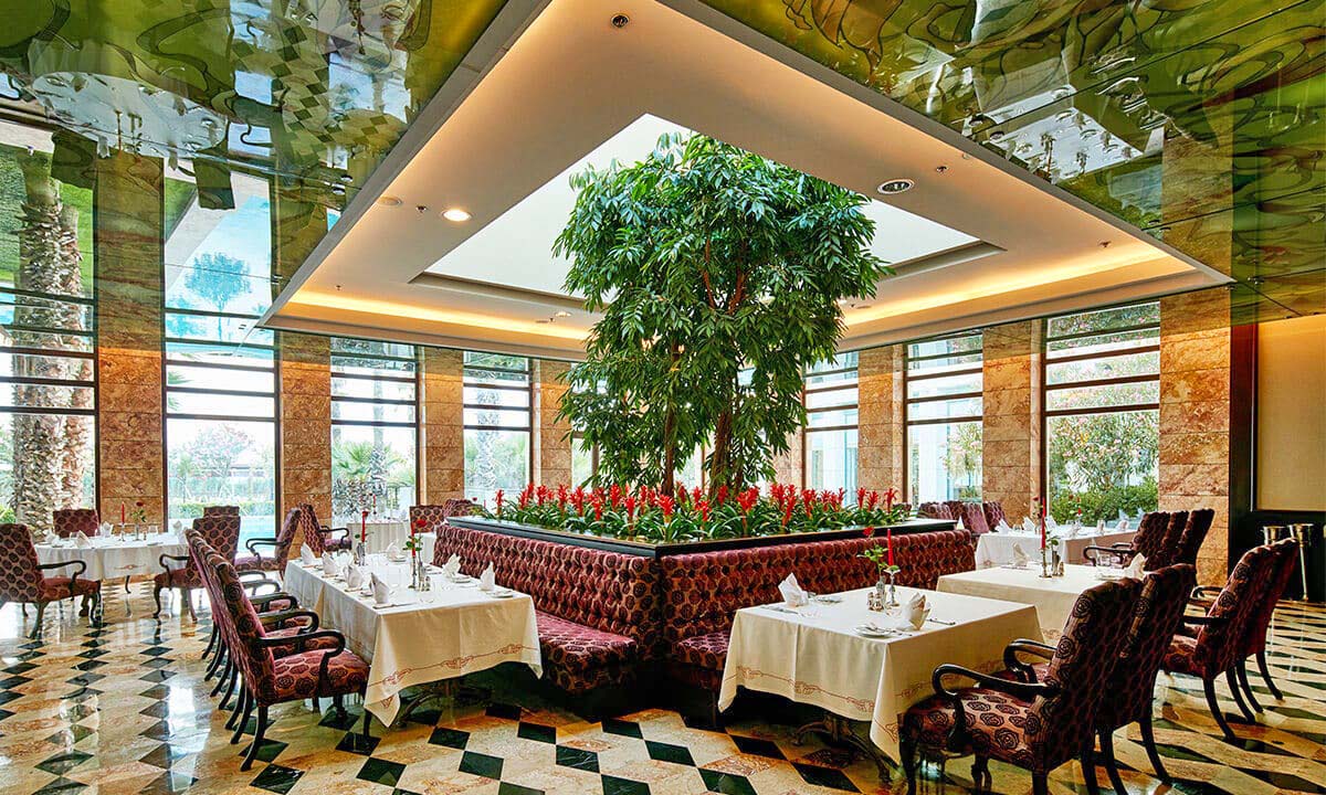 cheap resort hotels to Spend holiday with family