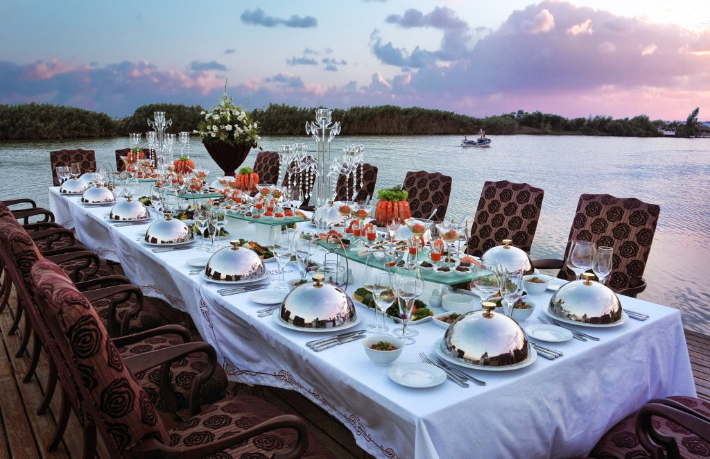 cheap resort hotels to Spend holiday with family