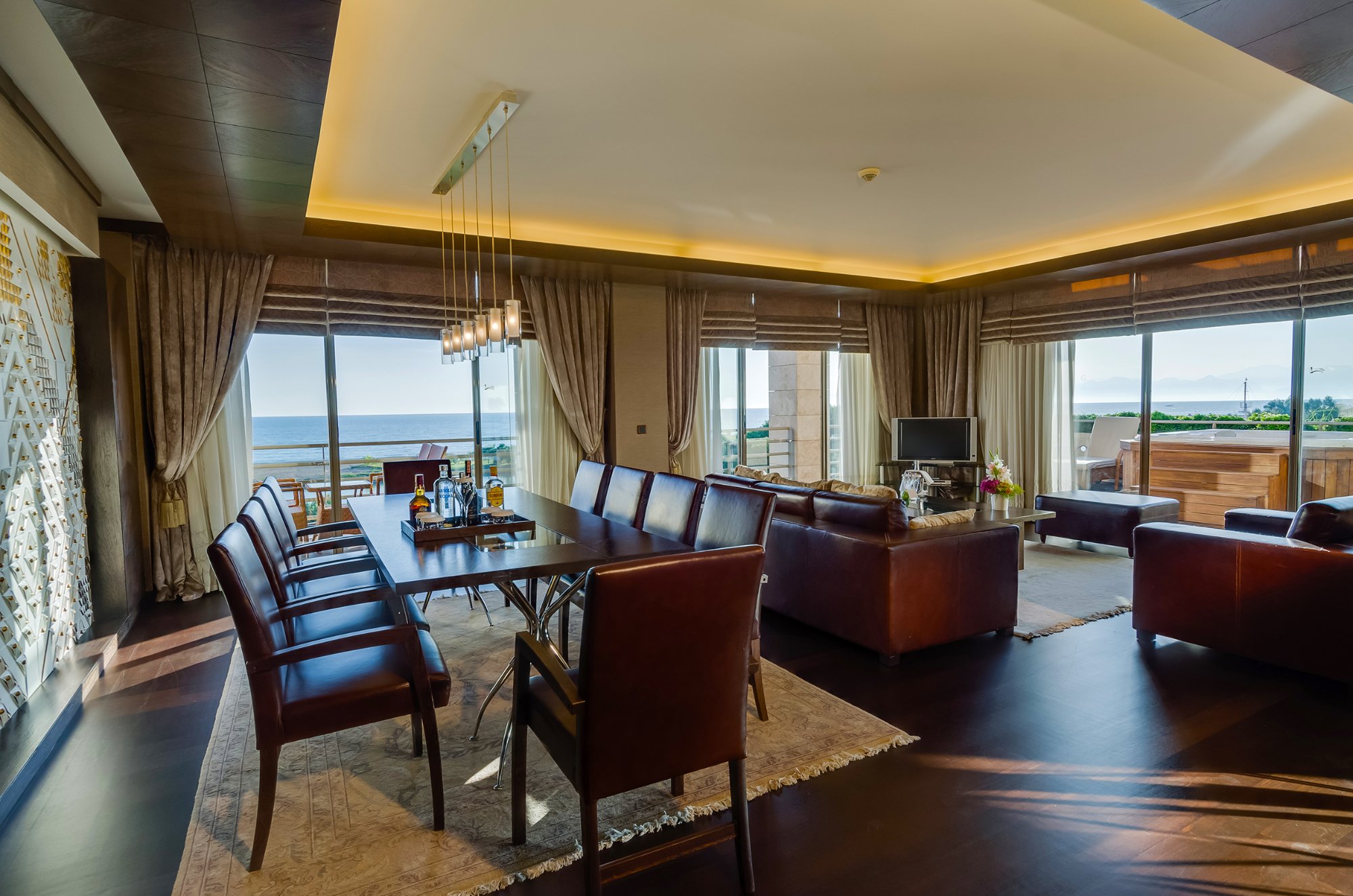 cheap resort hotels to Spend holiday with family