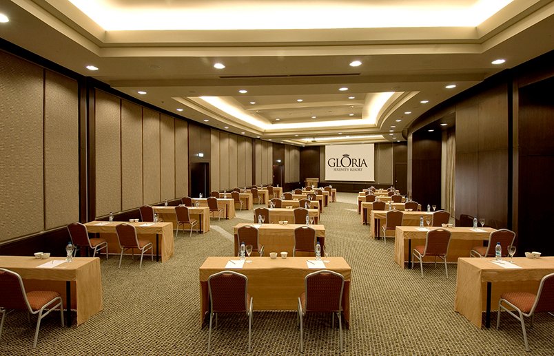 cheap resort hotels to Spend holiday with family