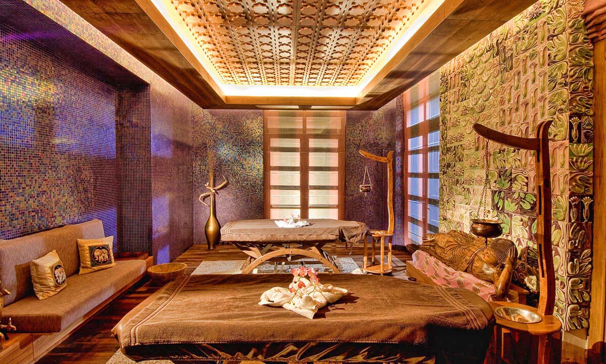 cheap resort hotels to Spend holiday with family