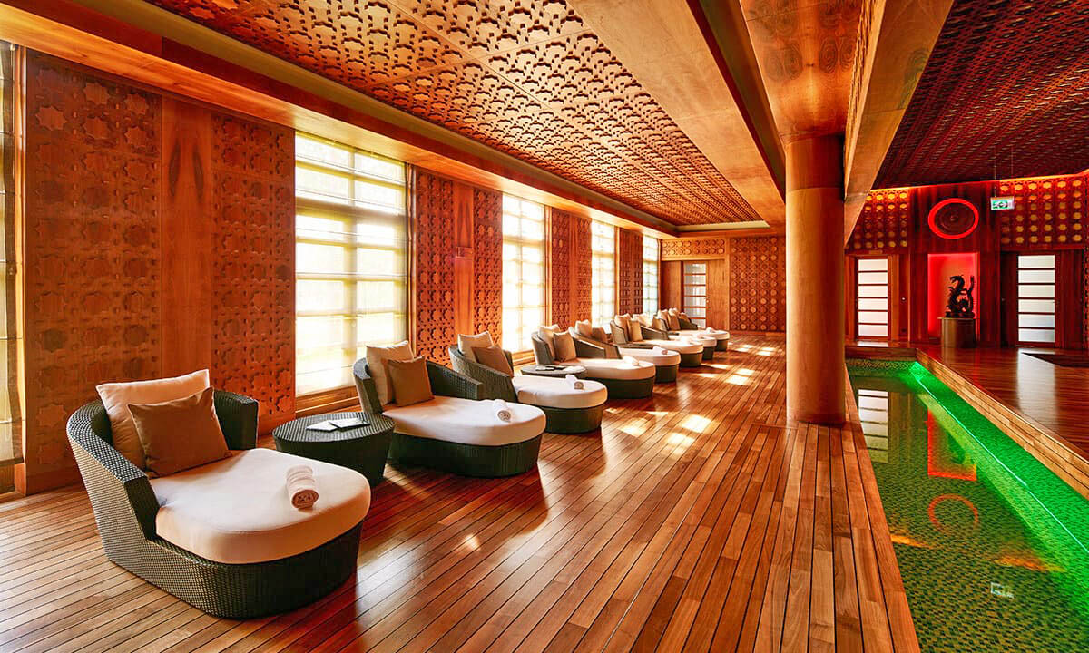 cheap resort hotels to Spend holiday with family