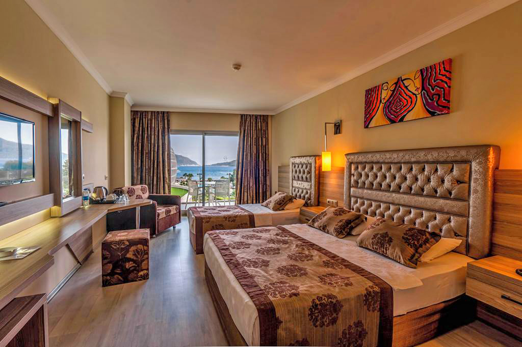 cheap resort hotels to Spend holiday with family