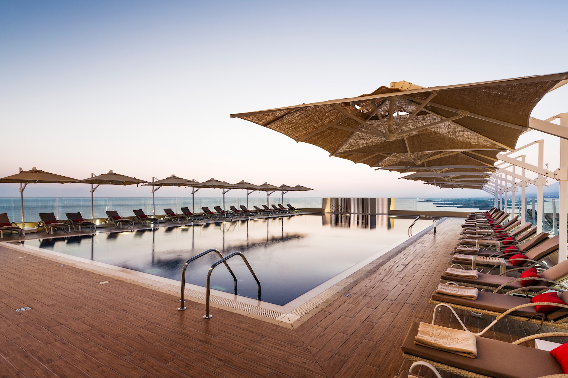 cheap resort hotels to Spend holiday with family