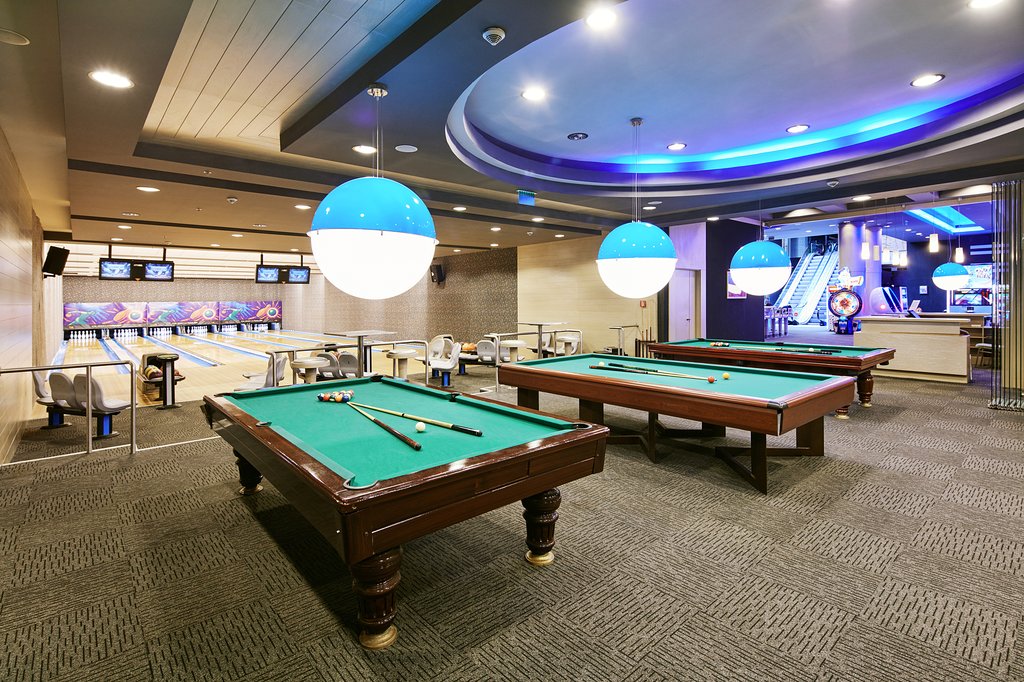 cheap resort hotels to Spend holiday with family