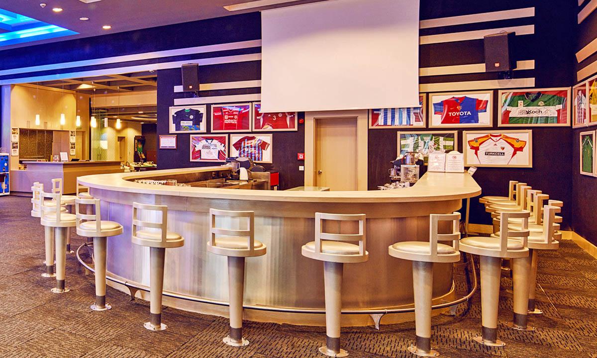 cheap resort hotels to Spend holiday with family