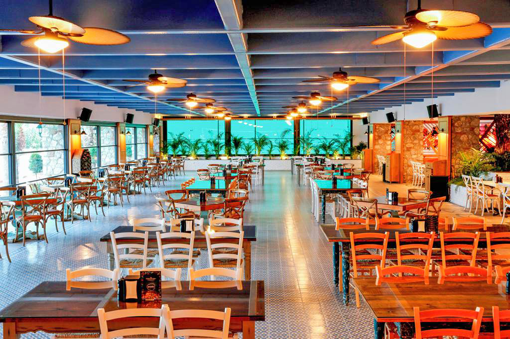 cheap resort hotels to Spend holiday with family