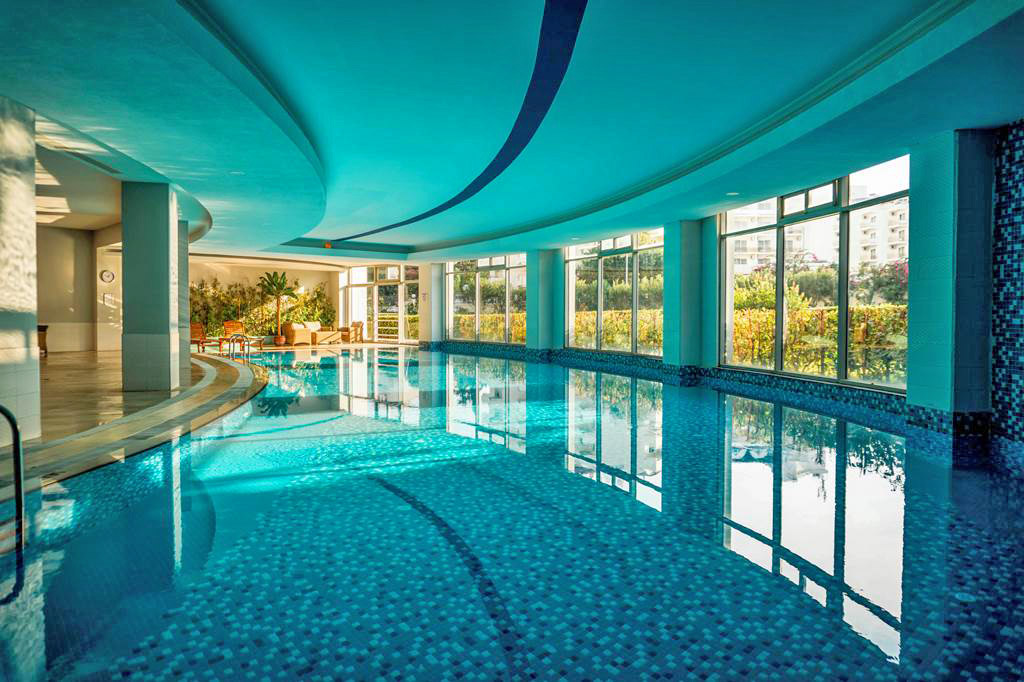 cheap resort hotels to Spend holiday with family