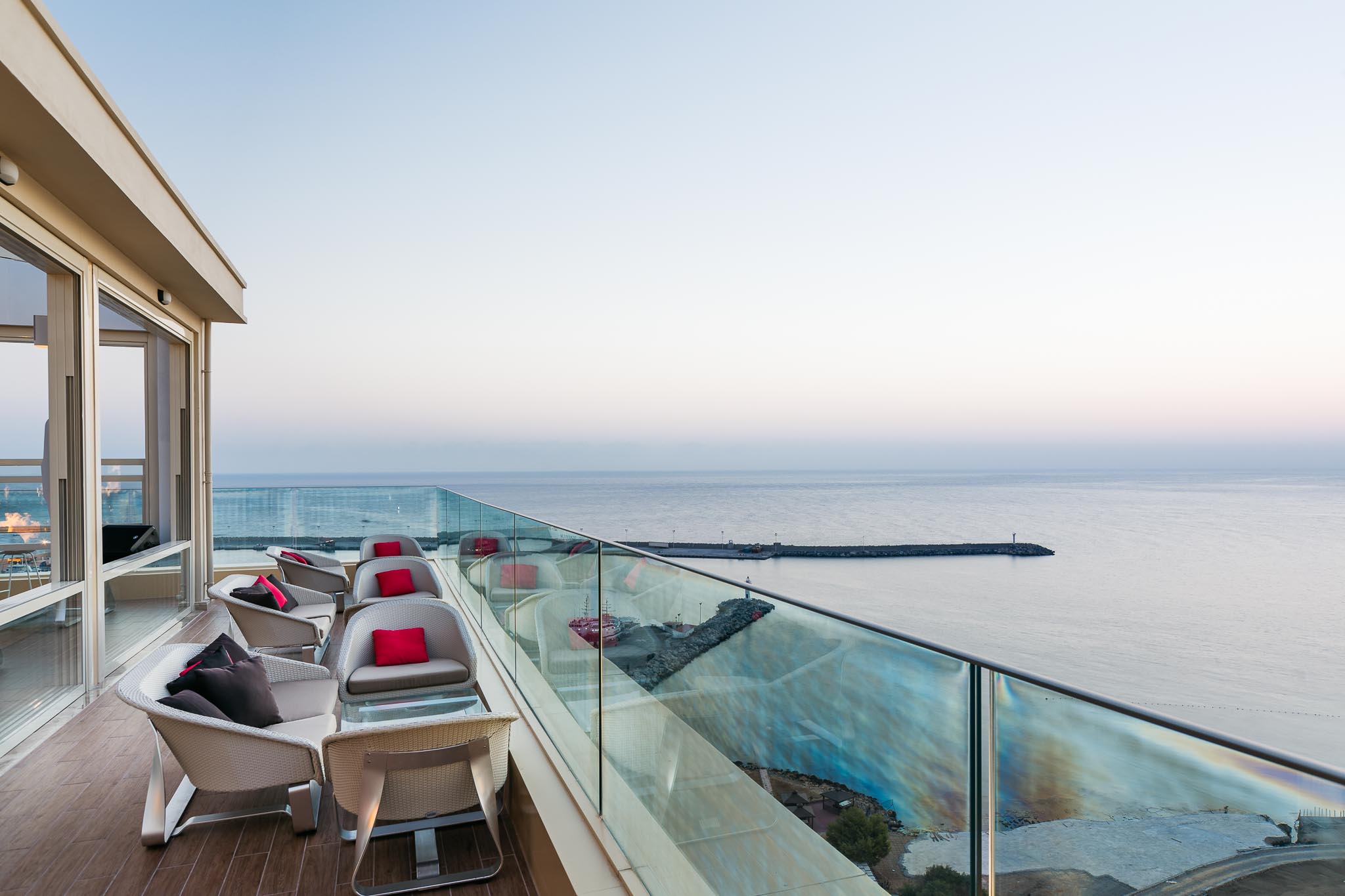 cheap resort hotels to Spend holiday with family