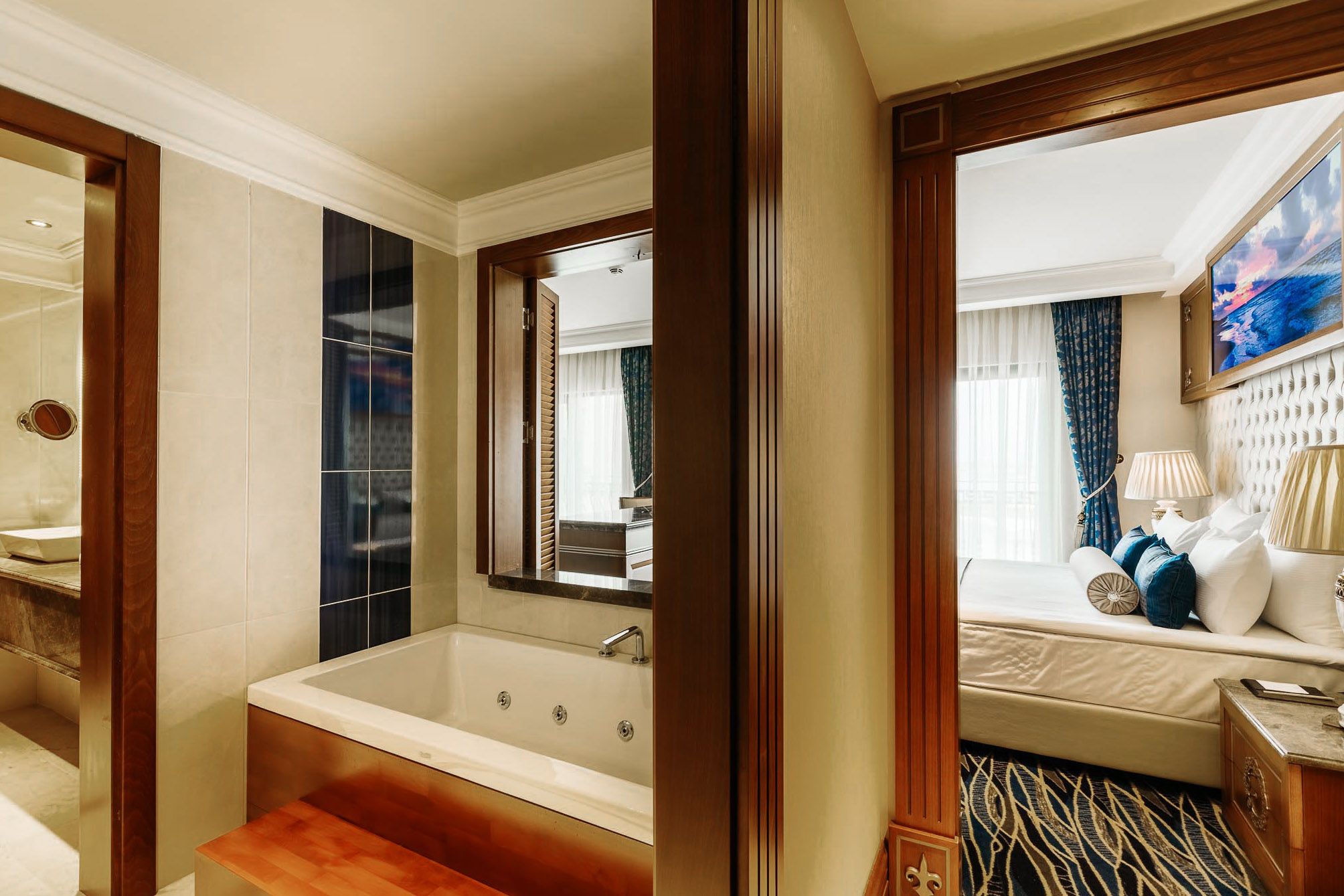 cheap resort hotels to Spend holiday with family