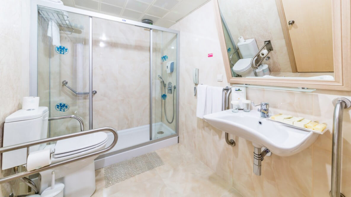 cheap resort hotels to Spend holiday with family