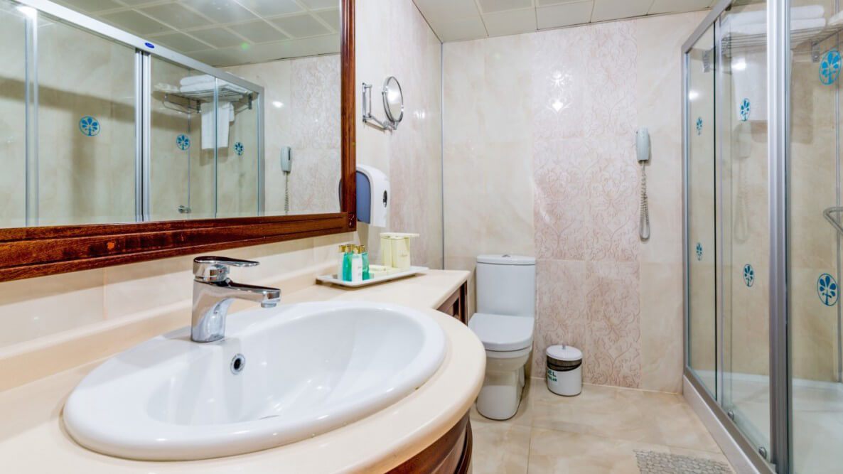 cheap resort hotels to Spend holiday with family