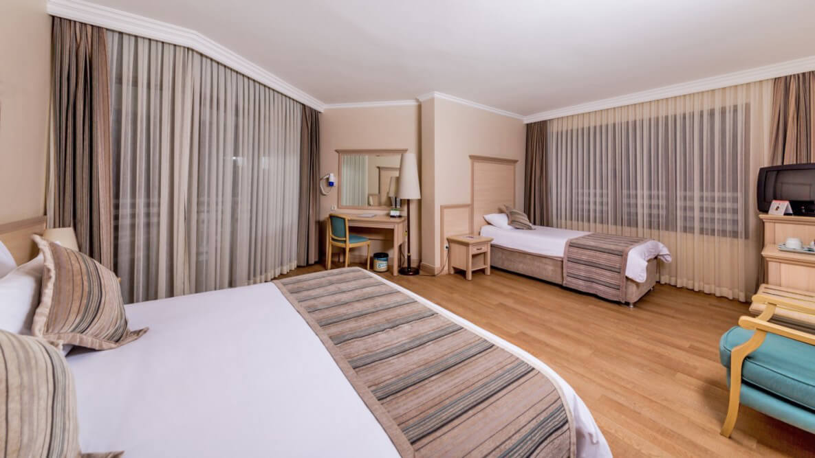 cheap resort hotels to Spend holiday with family