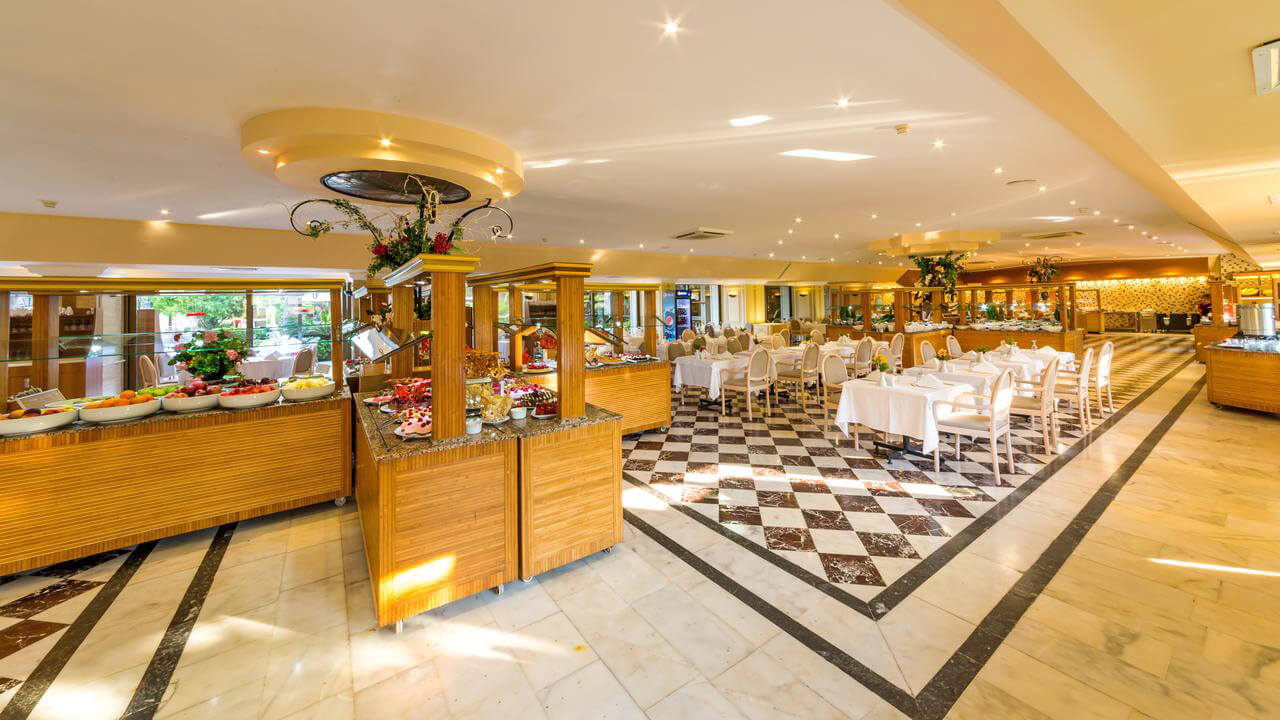 cheap resort hotels to Spend holiday with family