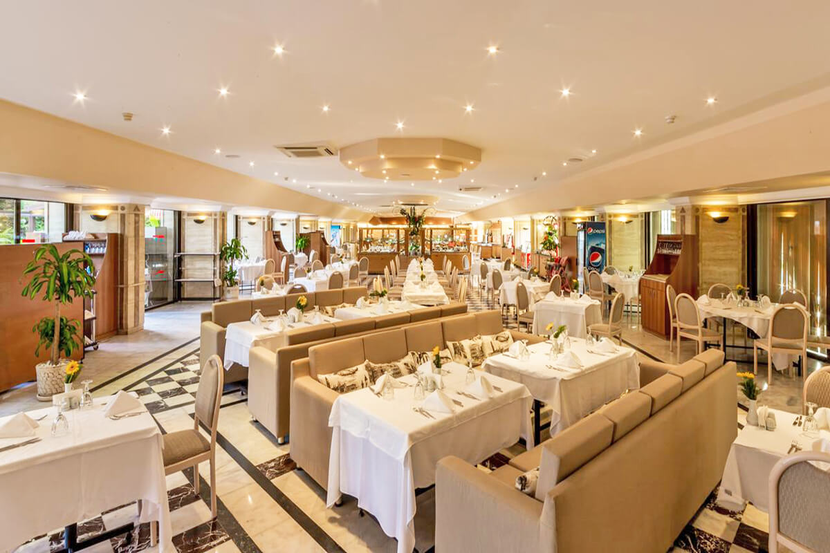 cheap resort hotels to Spend holiday with family