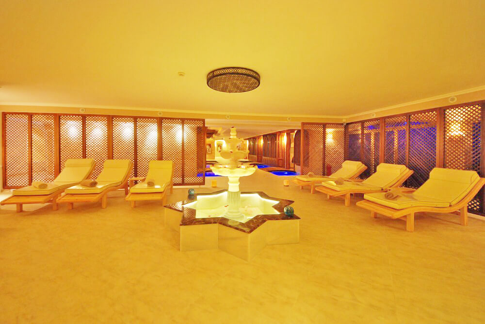 cheap resort hotels to Spend holiday with family