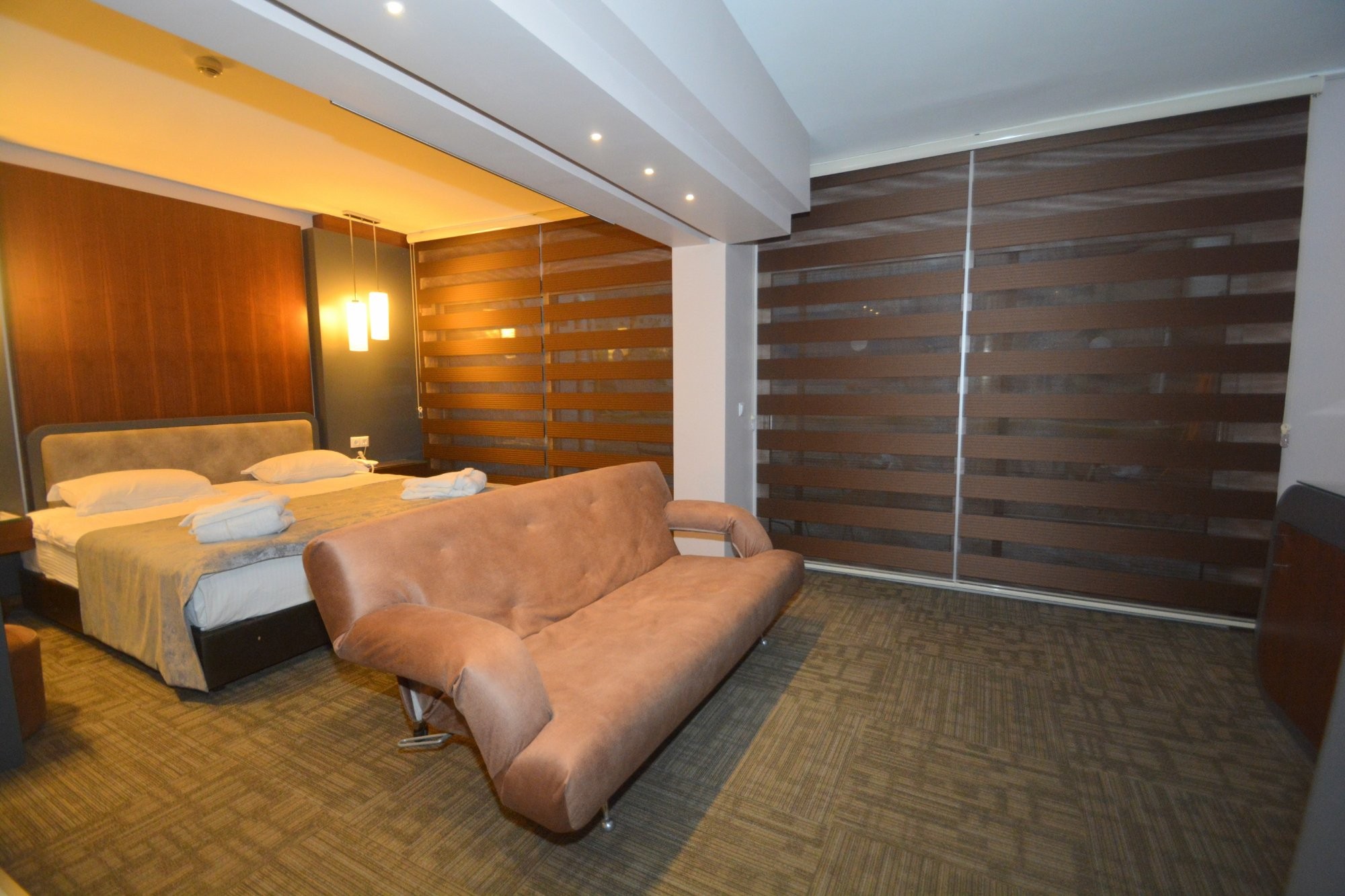 cheap resort hotels to Spend holiday with family