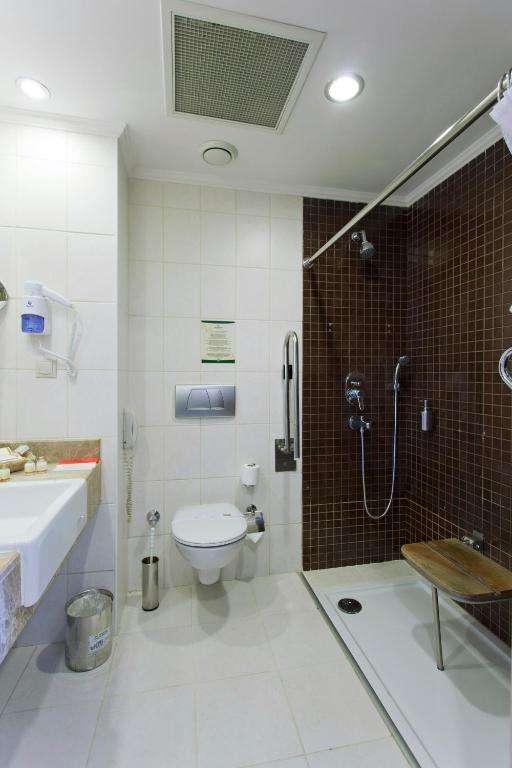 cheap resort hotels to Spend holiday with family