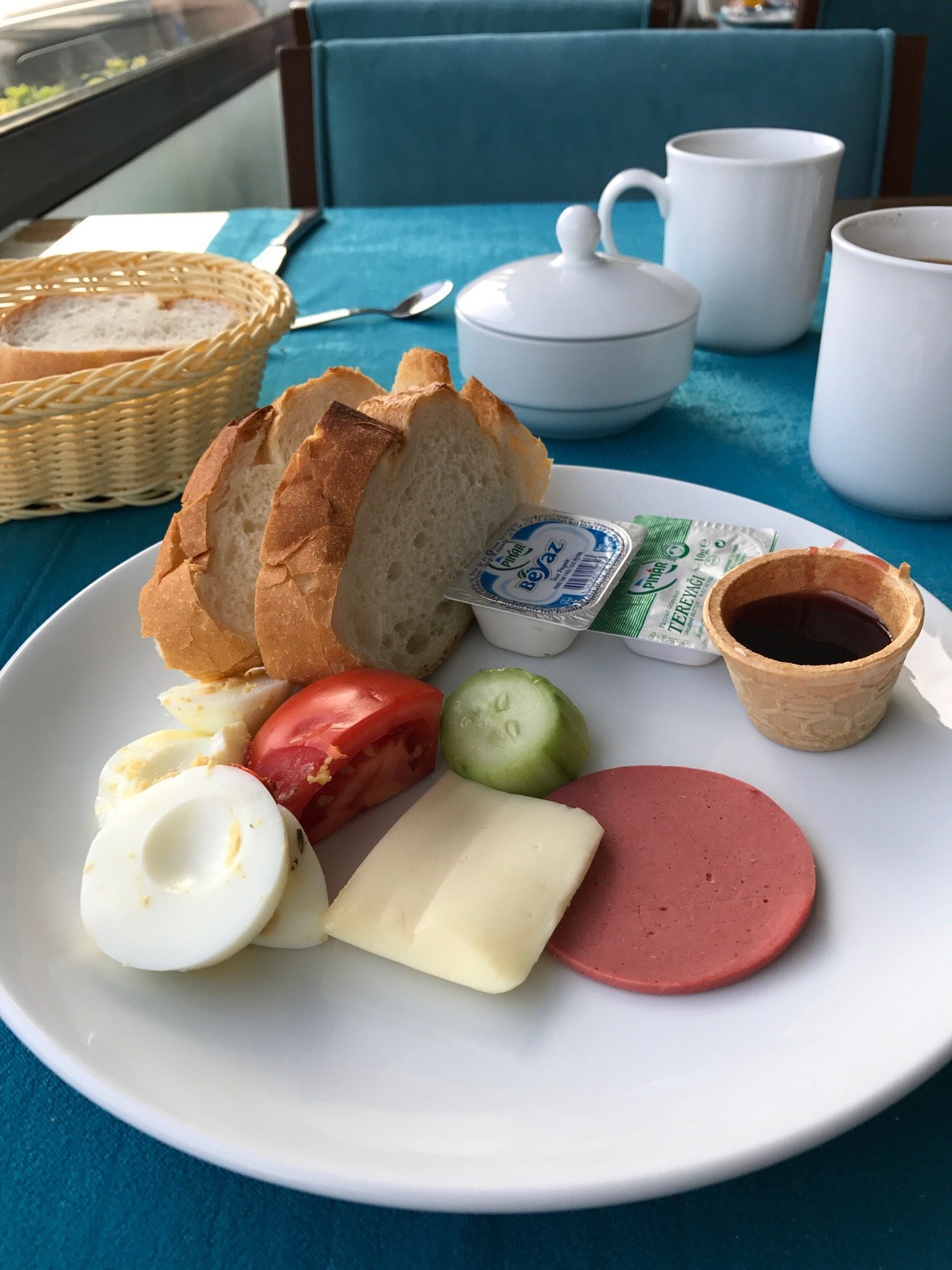 cheap resort hotels to Spend holiday with family