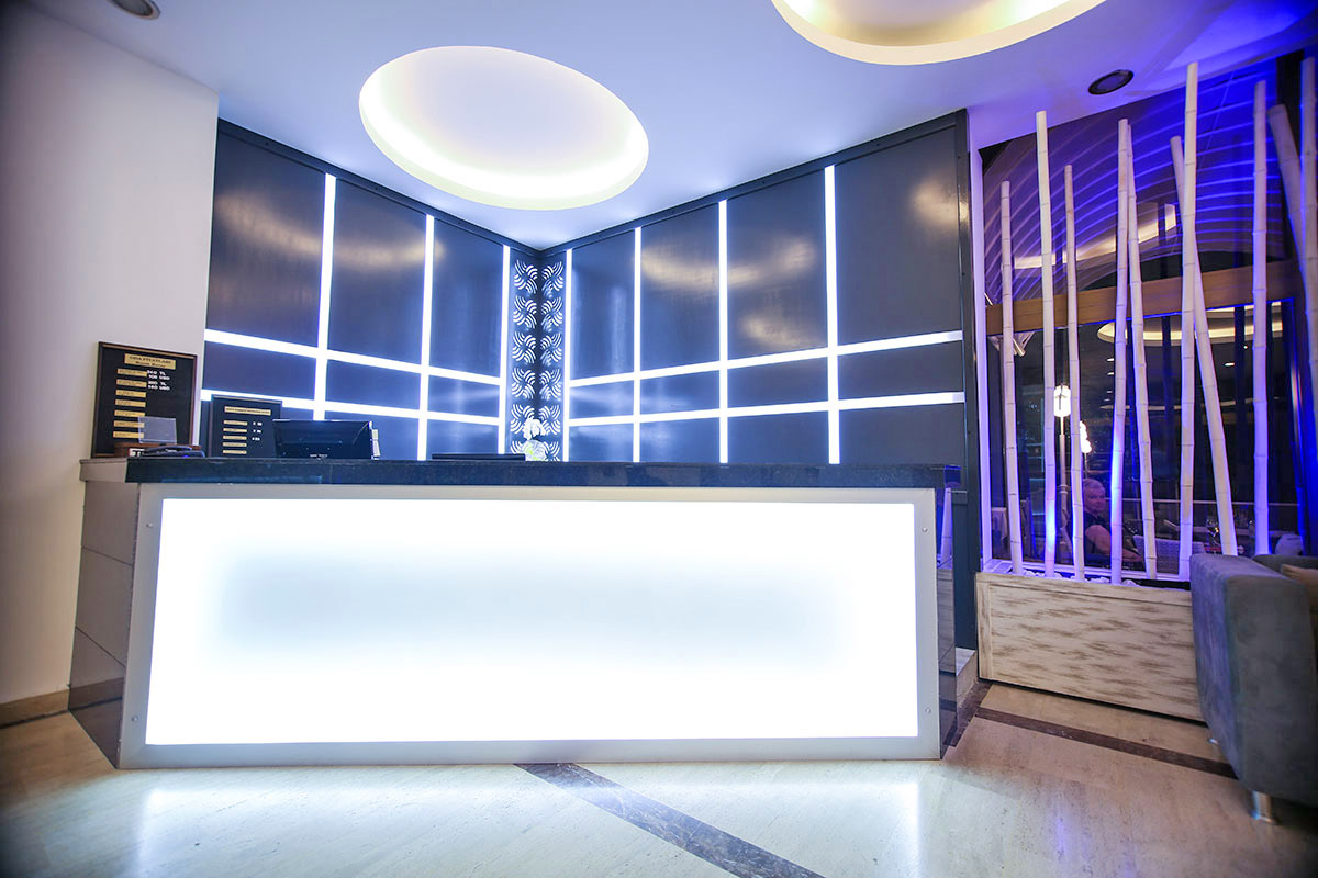 cheap resort hotels to Spend holiday with family