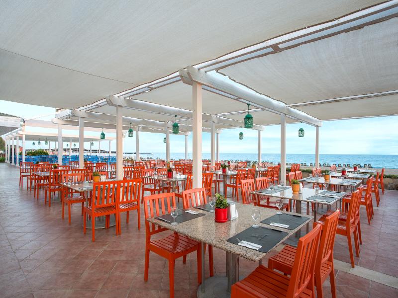 cheap resort hotels to Spend holiday with family