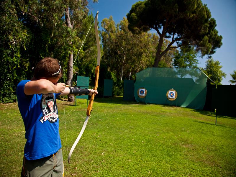 cheap resort hotels to Spend holiday with family