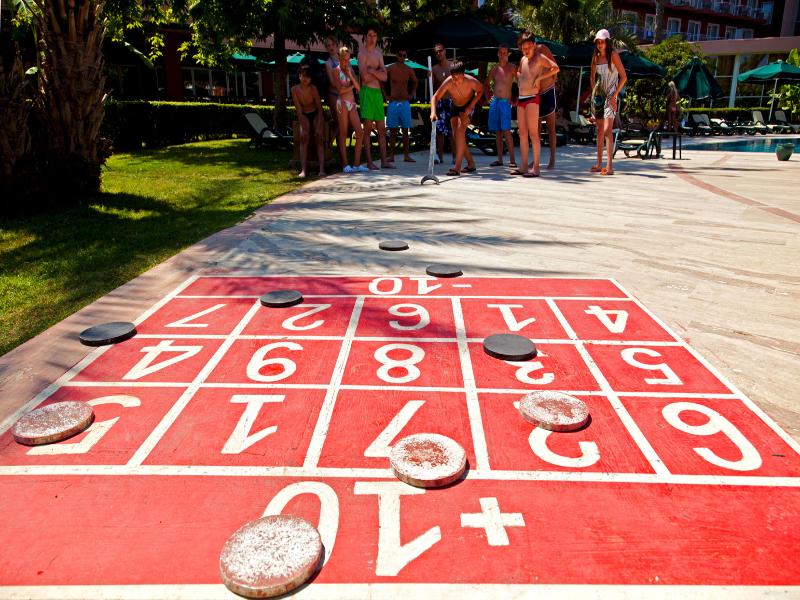 cheap resort hotels to Spend holiday with family