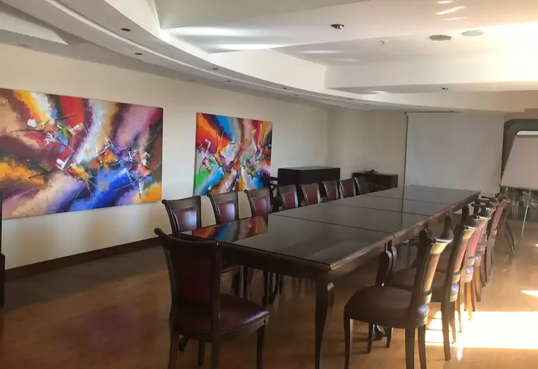 cheap resort hotels to Spend holiday with family