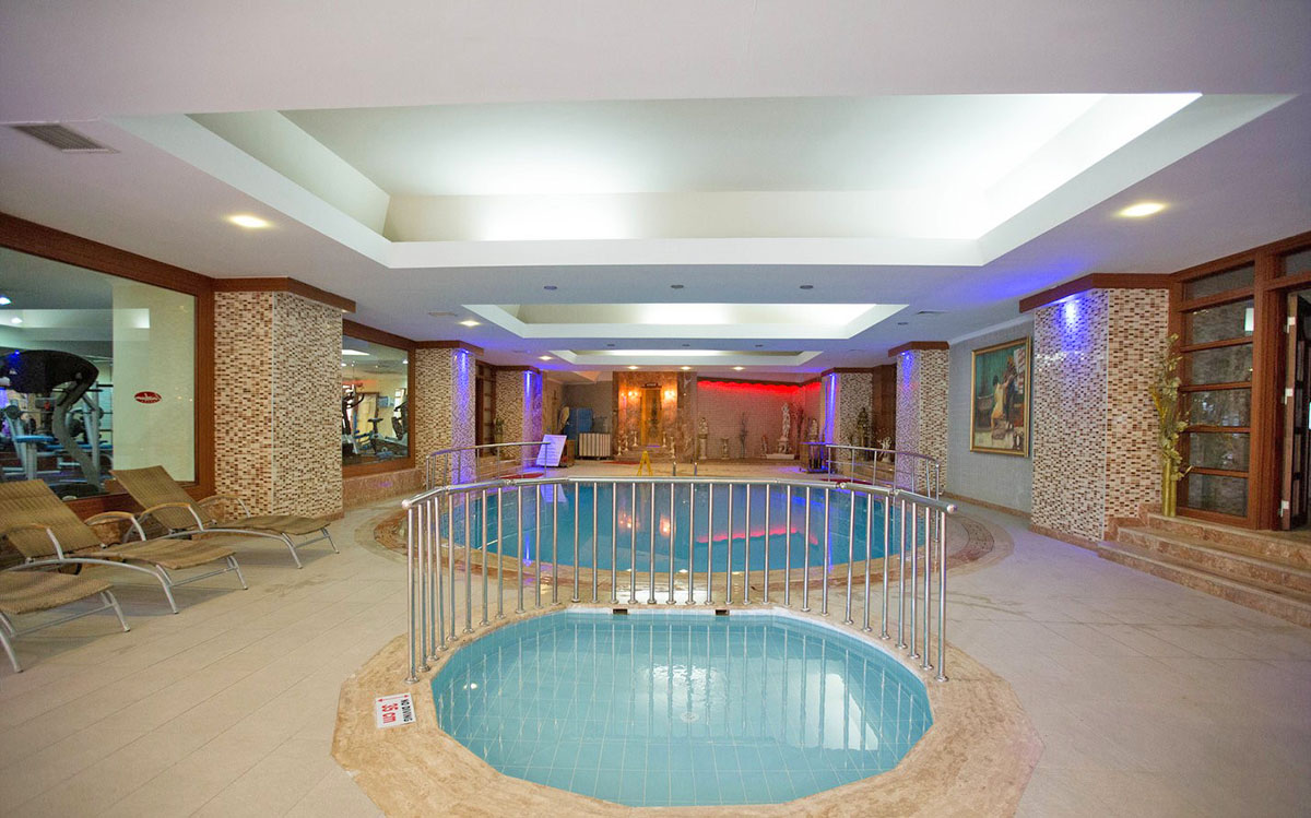 cheap resort hotels to Spend holiday with family