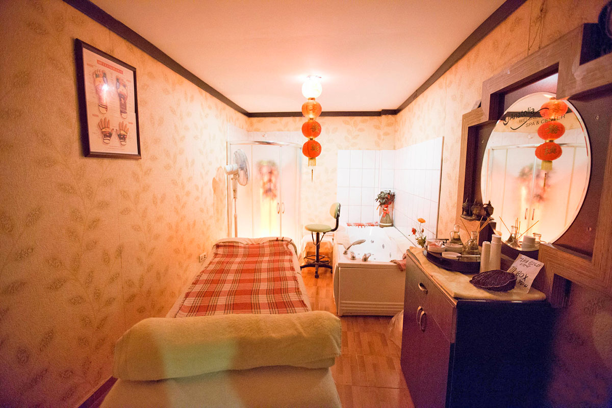 cheap resort hotels to Spend holiday with family