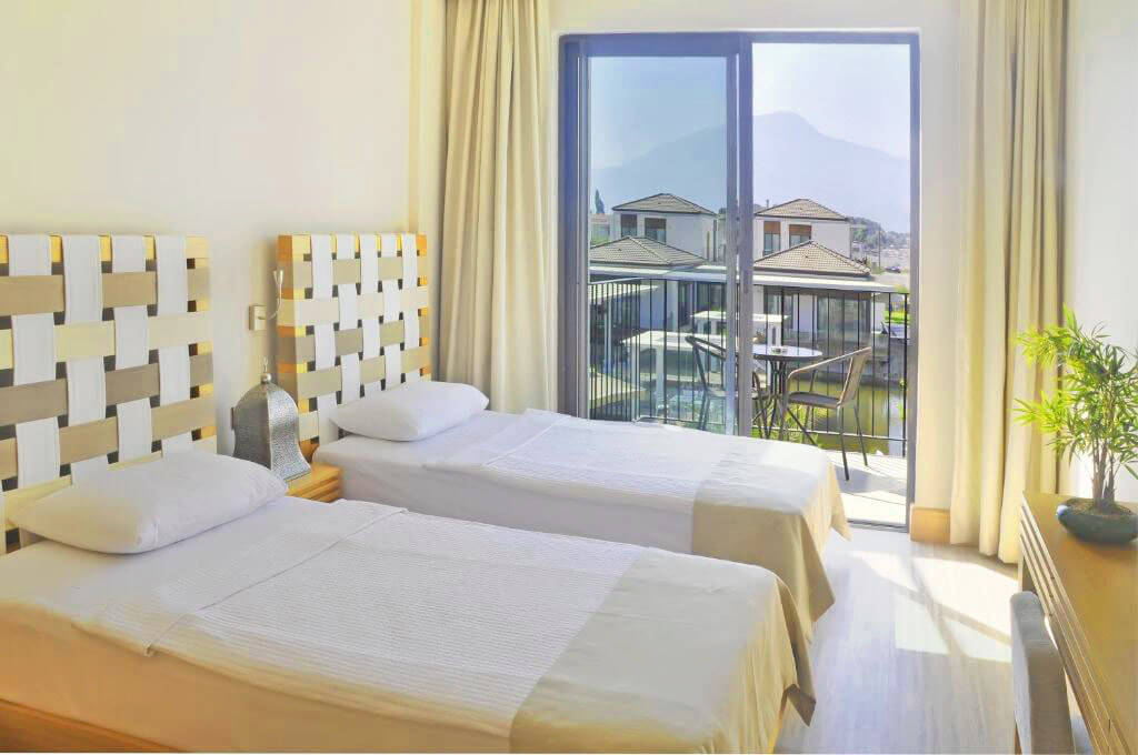 cheap resort hotels to Spend holiday with family