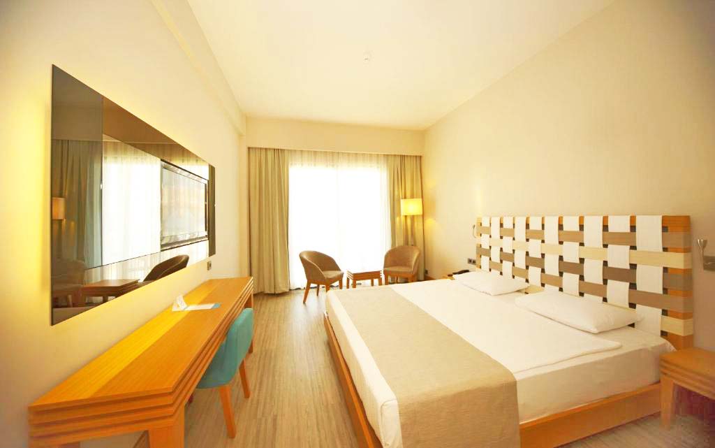 cheap resort hotels to Spend holiday with family