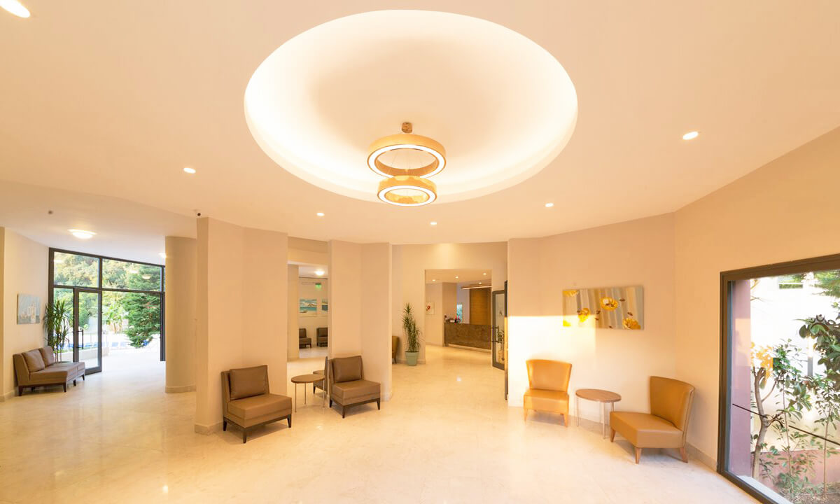 cheap resort hotels to Spend holiday with family