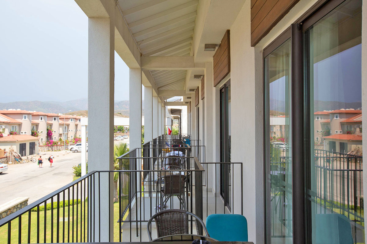 cheap resort hotels to Spend holiday with family