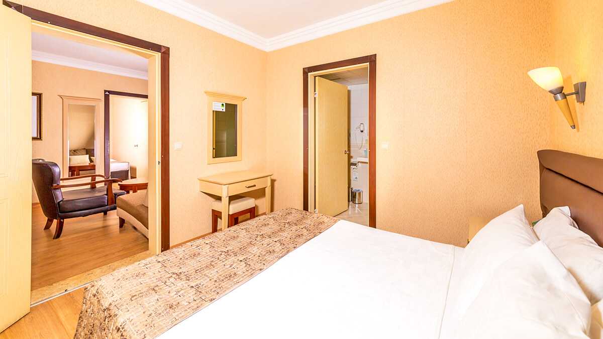 cheap resort hotels to Spend holiday with family