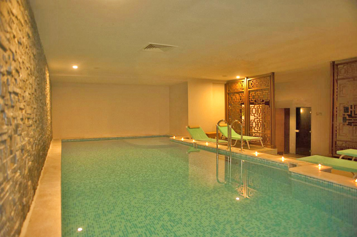 cheap resort hotels to Spend holiday with family