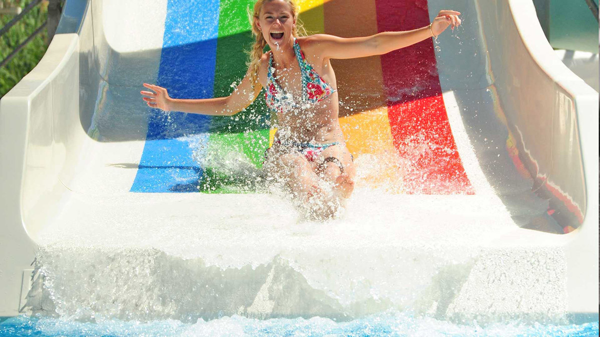 cheap resort hotels to Spend holiday with family