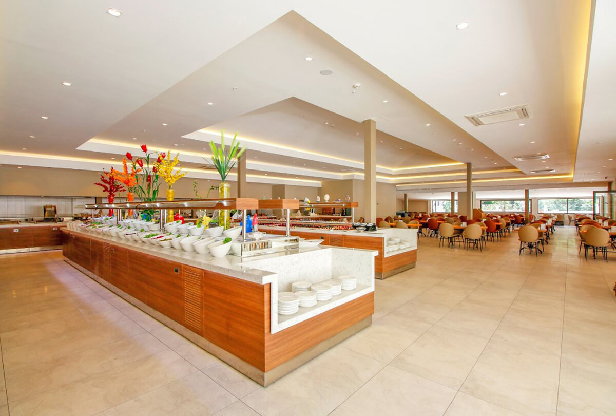 cheap resort hotels to Spend holiday with family