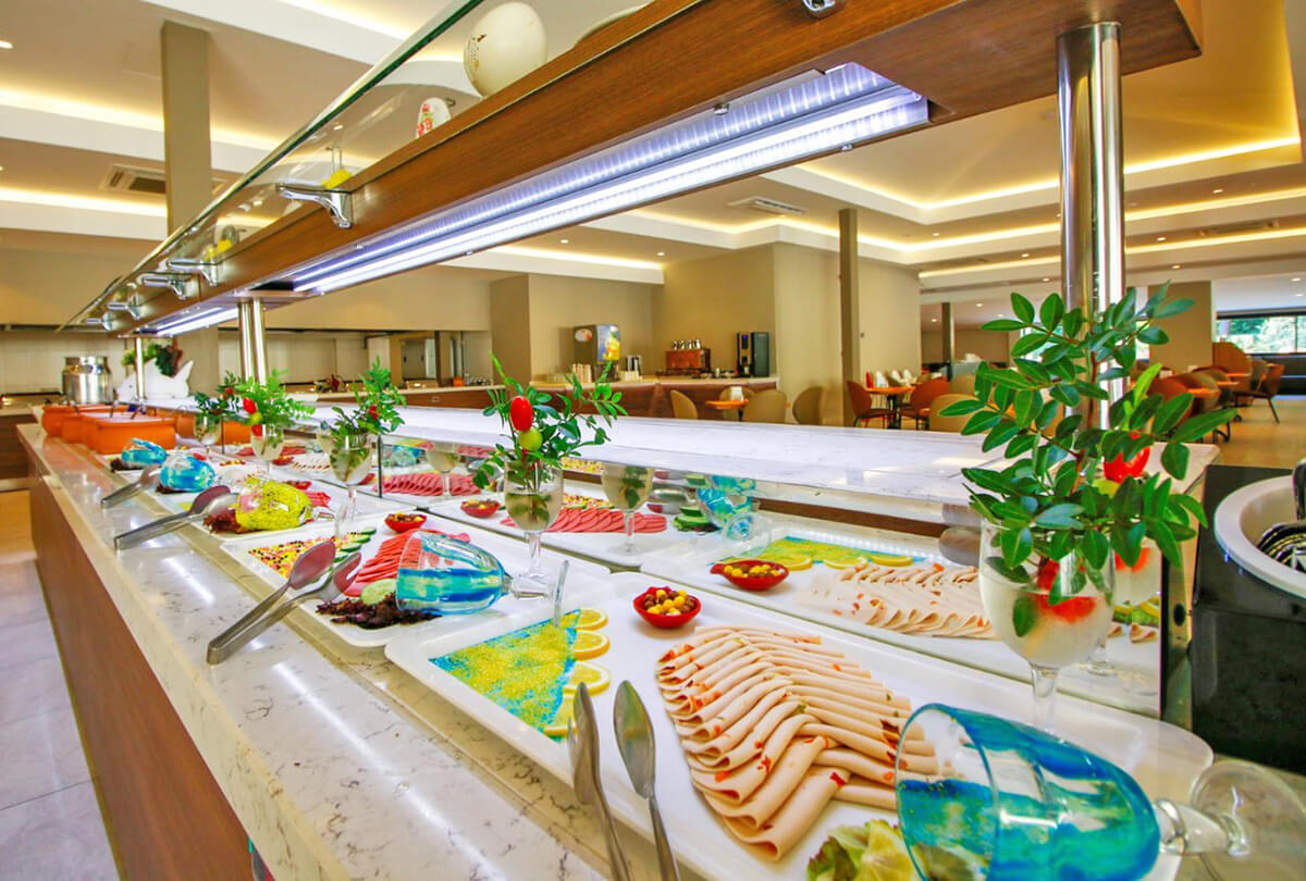 cheap resort hotels to Spend holiday with family