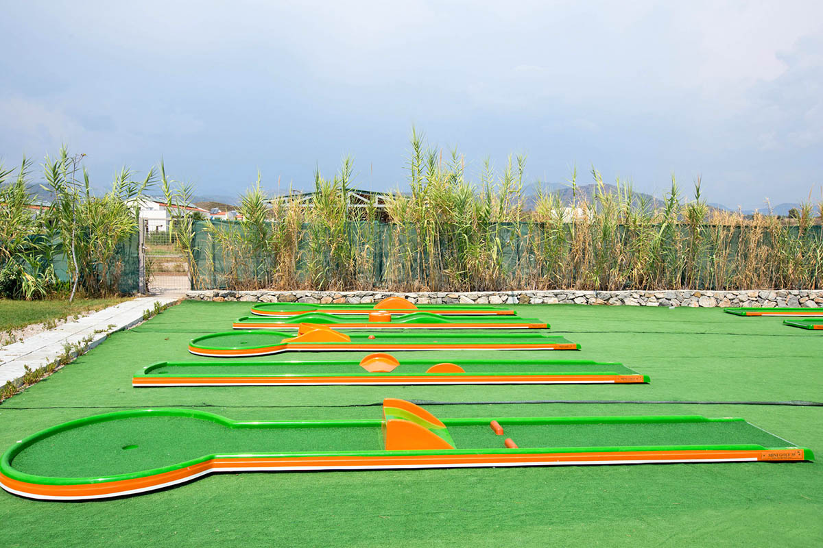 cheap resort hotels to Spend holiday with family