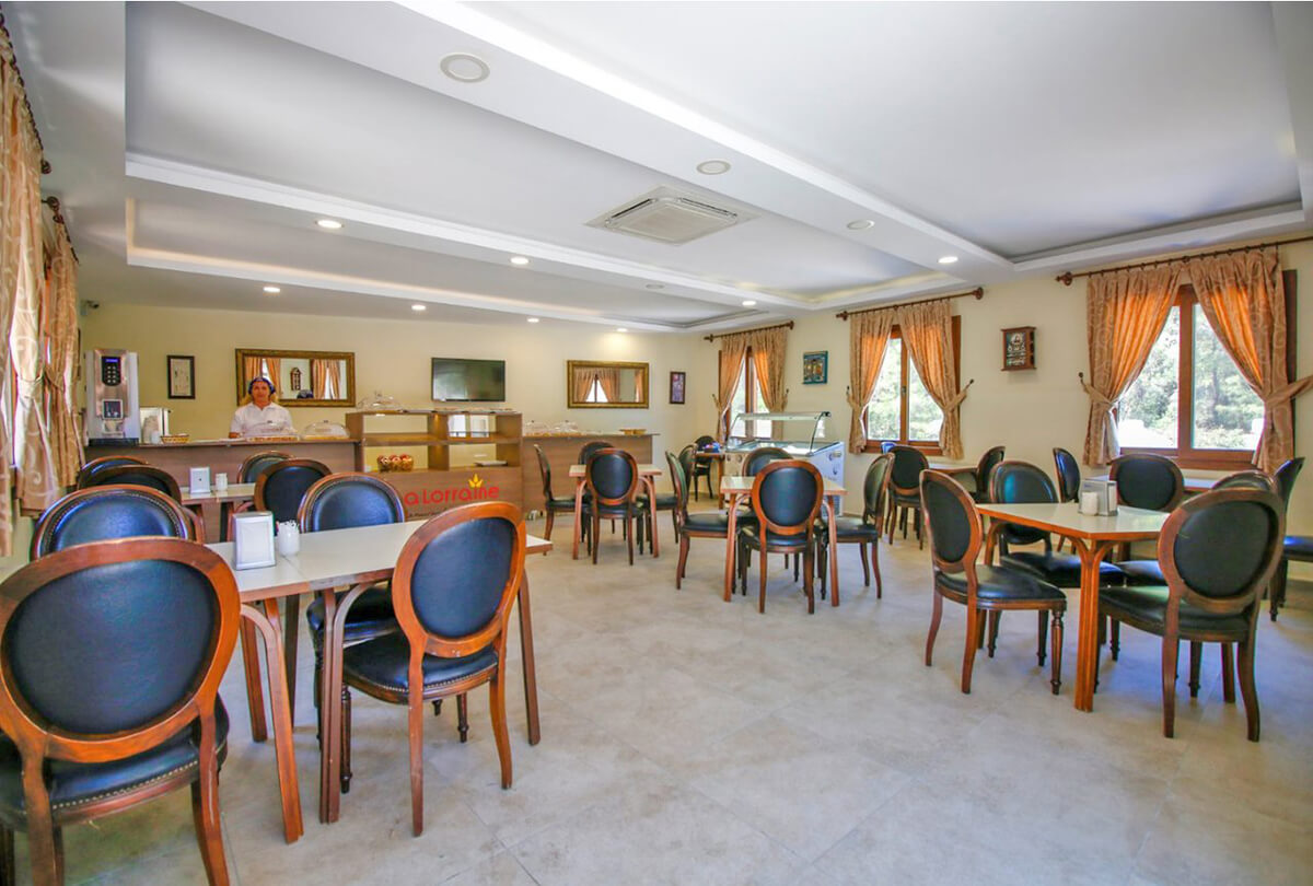 cheap resort hotels to Spend holiday with family