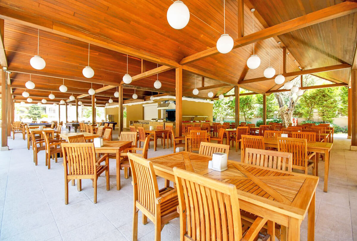 cheap resort hotels to Spend holiday with family