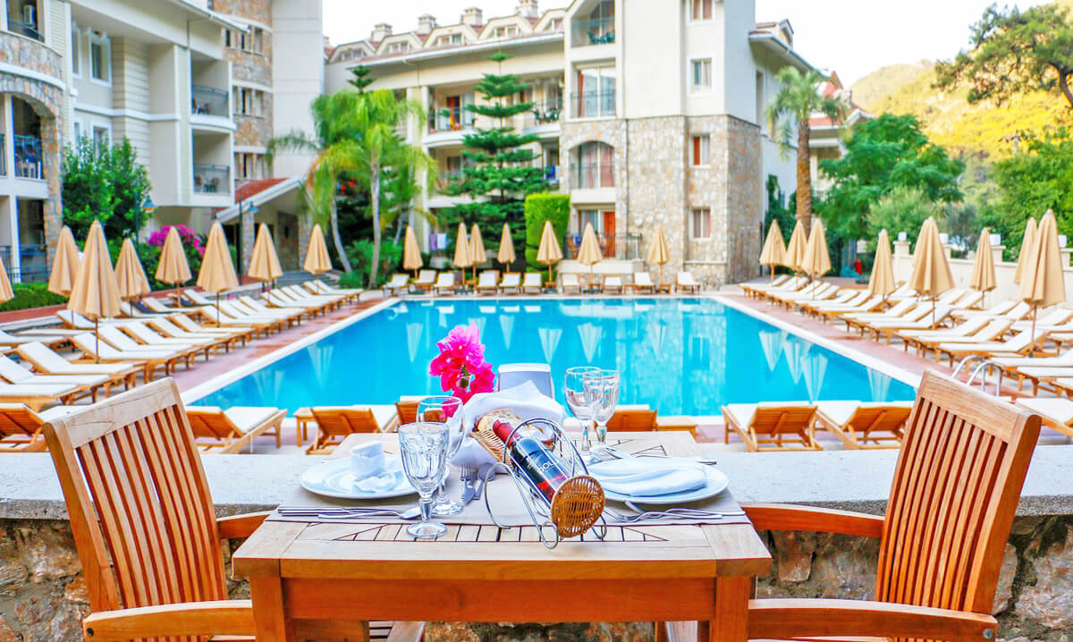 cheap resort hotels to Spend holiday with family