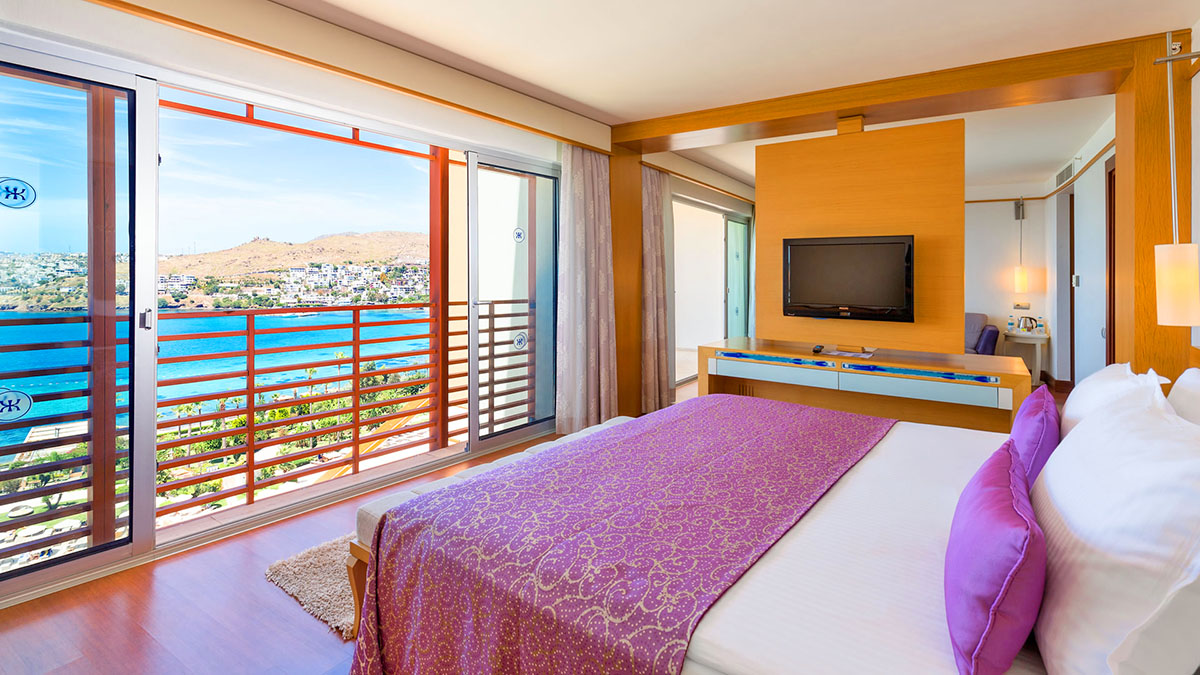 cheap resort hotels to Spend holiday with family